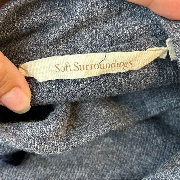 Soft Surroundings Zaida Burnout Blue Floral Velvet Long Sleeve - Picture 4 of 7